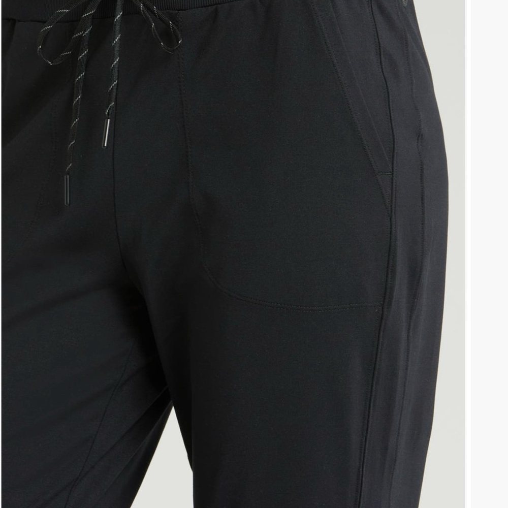 Zella Black Track Pants with Soft Fabric and Adjustable Waistband